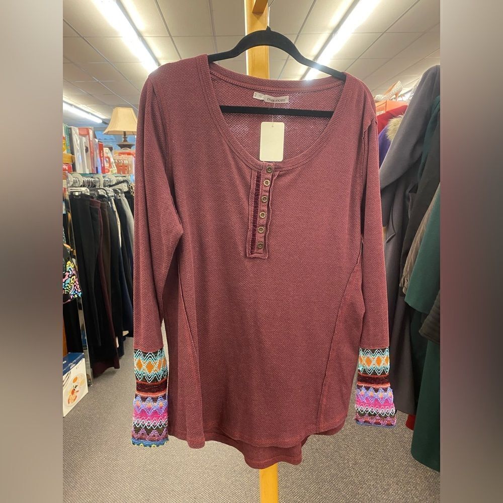 2X Maurices maroon long sleeve top